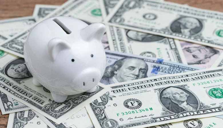 How to Manage Your Personal Finances & Save Money